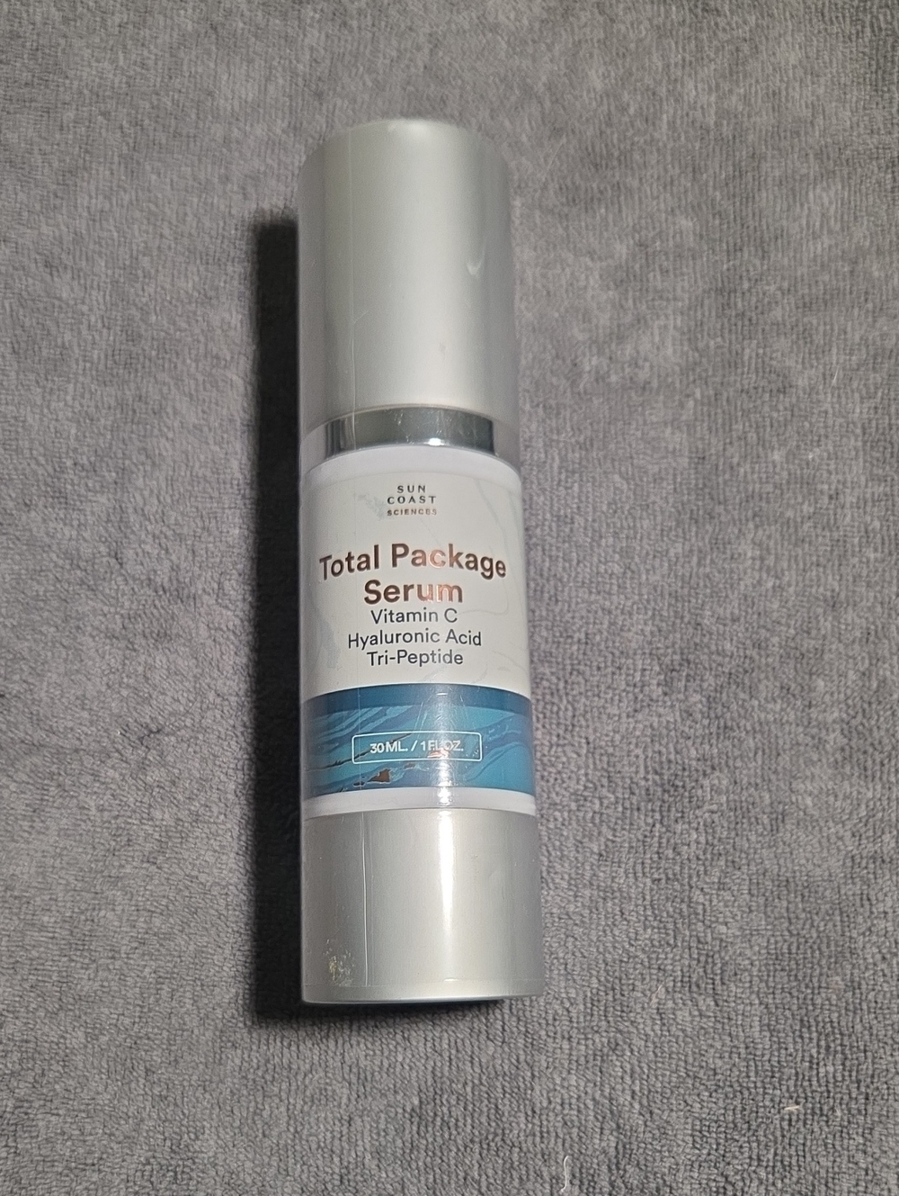Total Package Serum Vitamin C + Hyaluronic Acid (Silver/Blue)